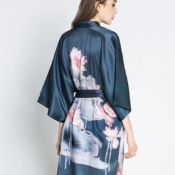 Kim & Ono Washable Silk Kimono - OS - Picture 2 of 13